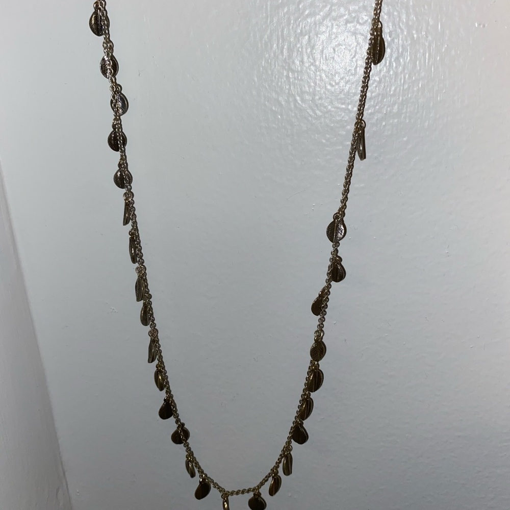 Long chain design necklace